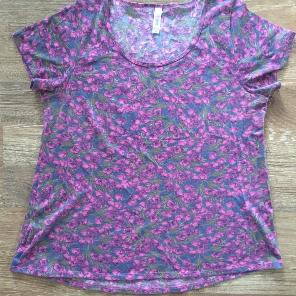 LuLaRoe Classic T